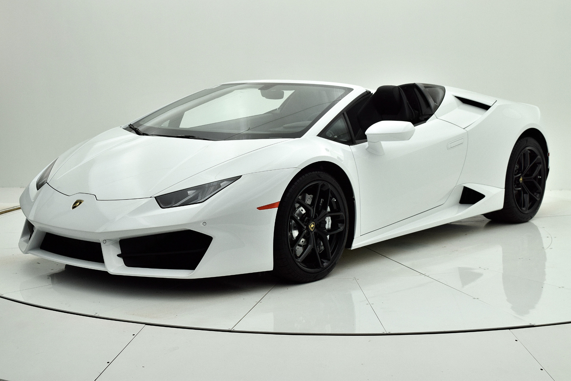 Used 2018 Lamborghini Huracan LP580-2 Spyder | St. Petersburg, FL