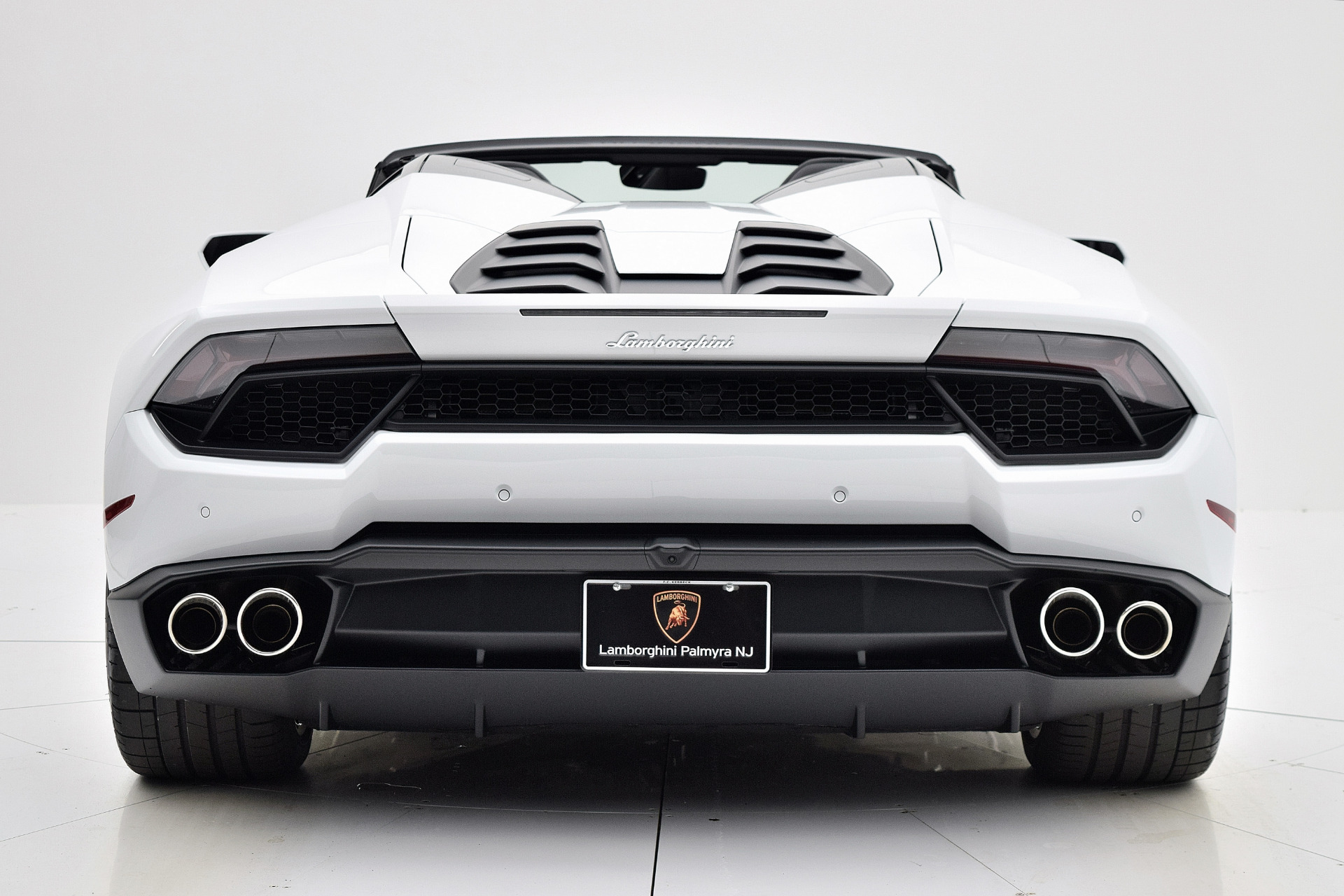 Used 2018 Lamborghini Huracan LP580-2 Spyder | St. Petersburg, FL