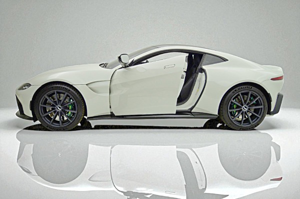 Used 2019 Aston Martin Vantage Coupe for sale $99,000 at Bentley Palmyra N.J. in Palmyra NJ 08065 4