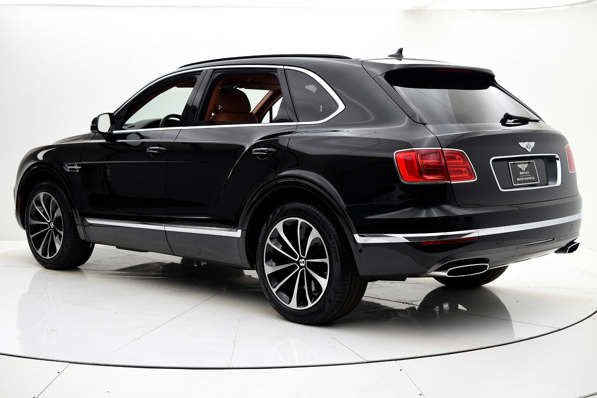 Used 2017 Bentley Bentayga W12 For Sale (159,880) Bentley Palmyra N.J. Stock 19R109AJI