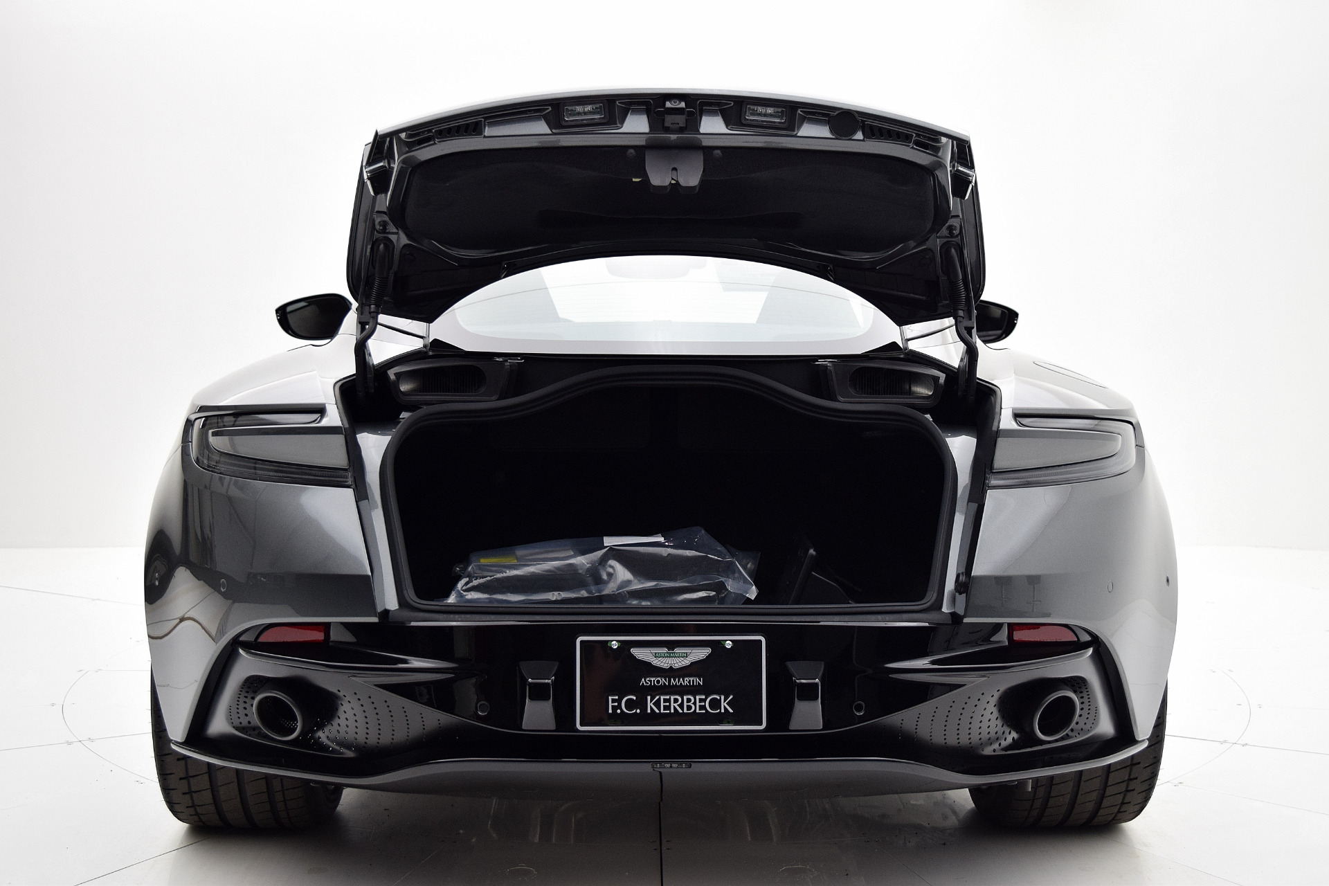 New 2020 Aston Martin DB11 AMR Coupe For Sale ($258,366) | Bentley