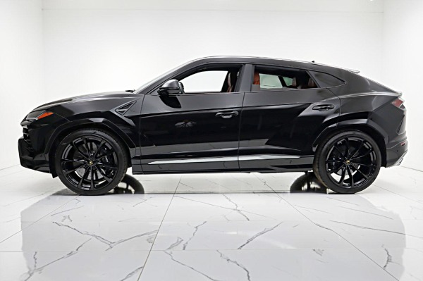 Used 2019 Lamborghini Urus / SELEZIONE PRE-OWNED CERTIFIED for sale $179,000 at Bentley Palmyra N.J. in Palmyra NJ 08065 3