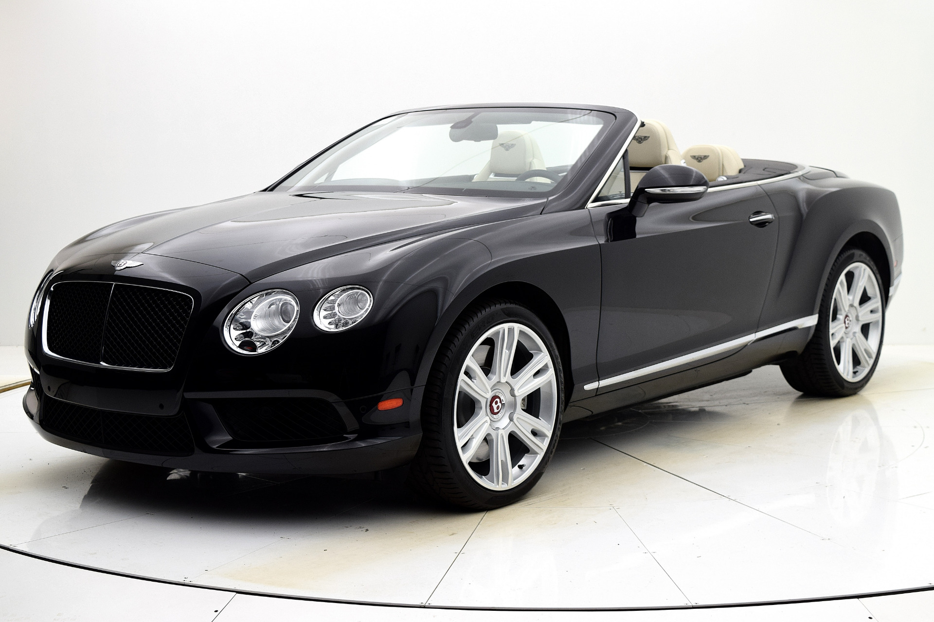 Used 2014 Bentley Continental GT V8 Convertible for sale Sold at Bentley Palmyra N.J. in Palmyra NJ 08065 2