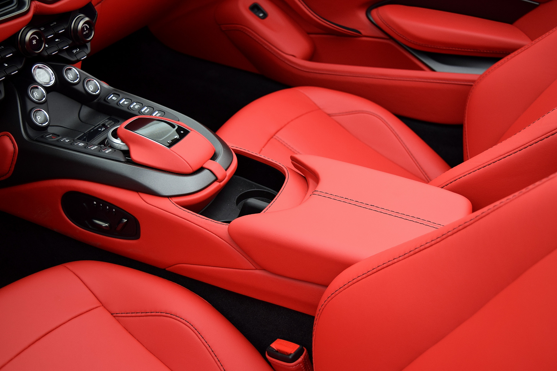 New 2021 Aston Martin Vantage Roadster For Sale ($172,096) | Bentley