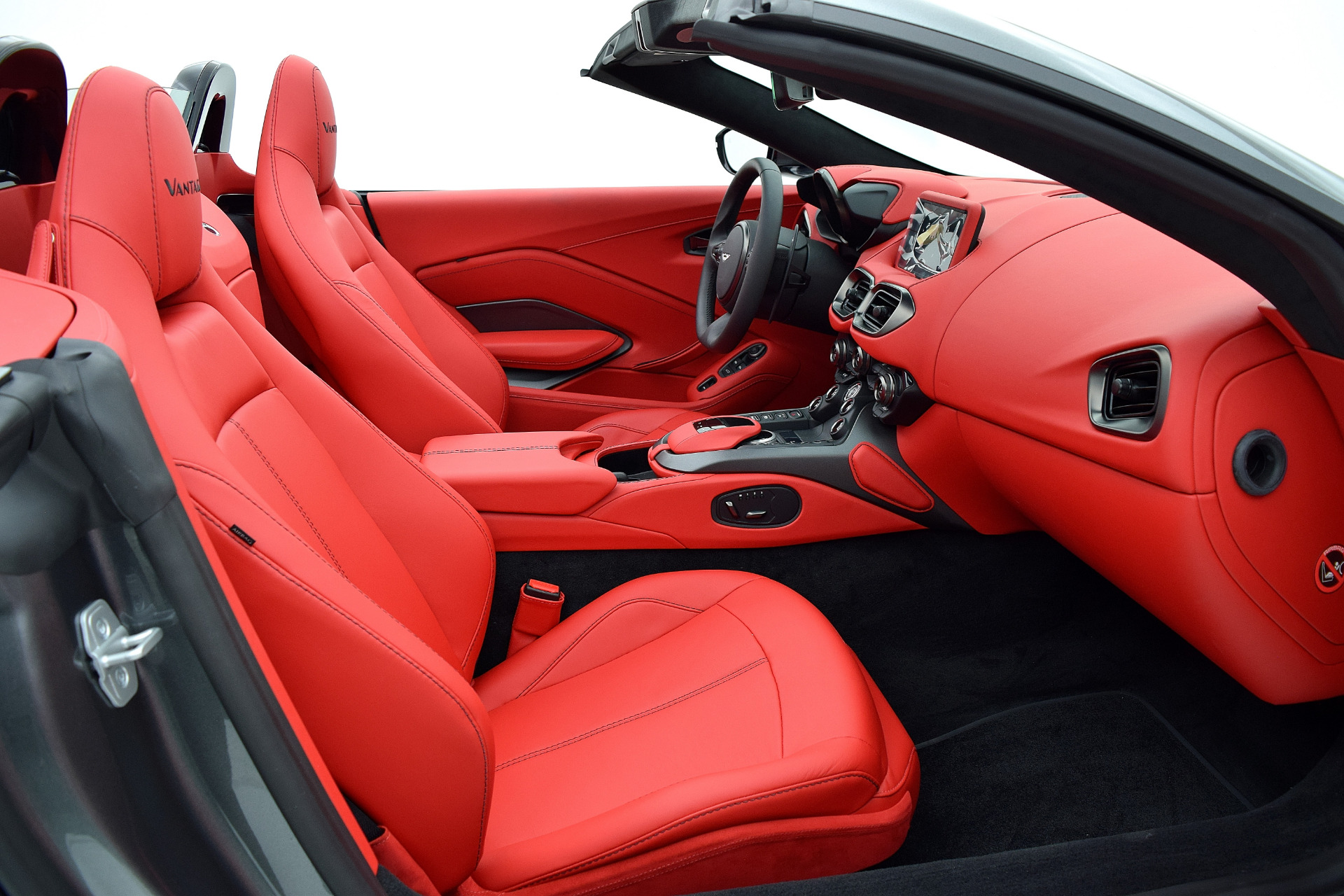 New 2021 Aston Martin Vantage Roadster For Sale ($172,096) | Bentley