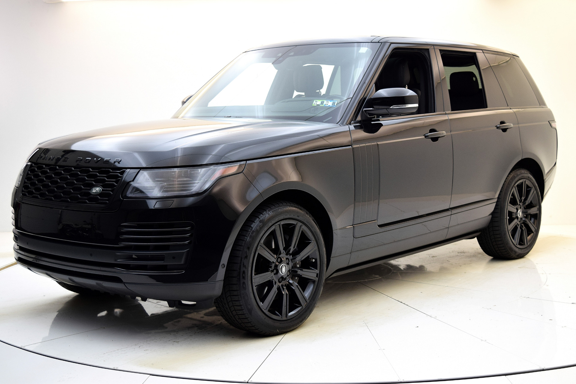 Used 2019 Land Rover Range Rover SC for sale Sold at Bentley Palmyra N.J. in Palmyra NJ 08065 2