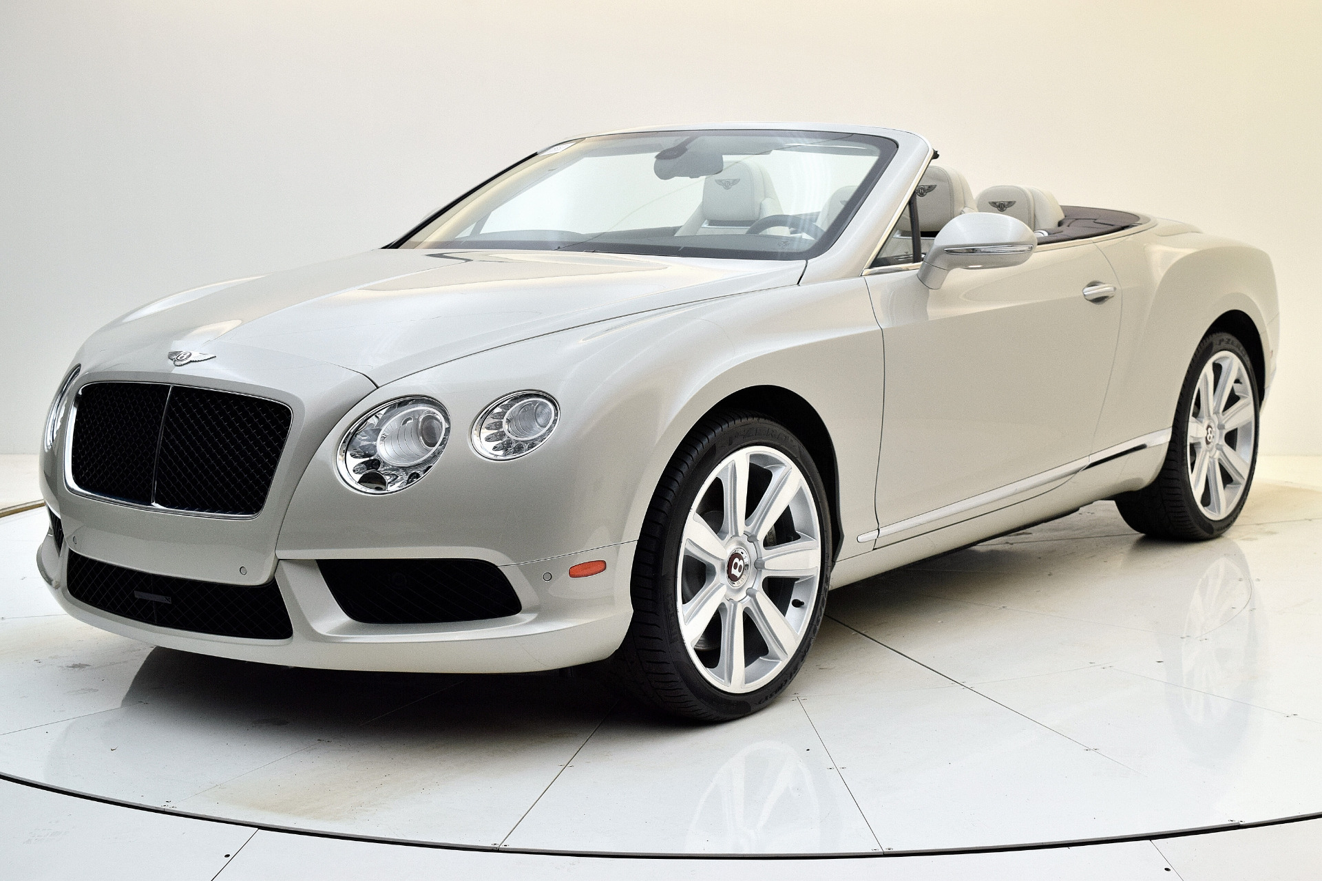 Used 2013 Bentley Continental GT V8 Convertible for sale Sold at Bentley Palmyra N.J. in Palmyra NJ 08065 2