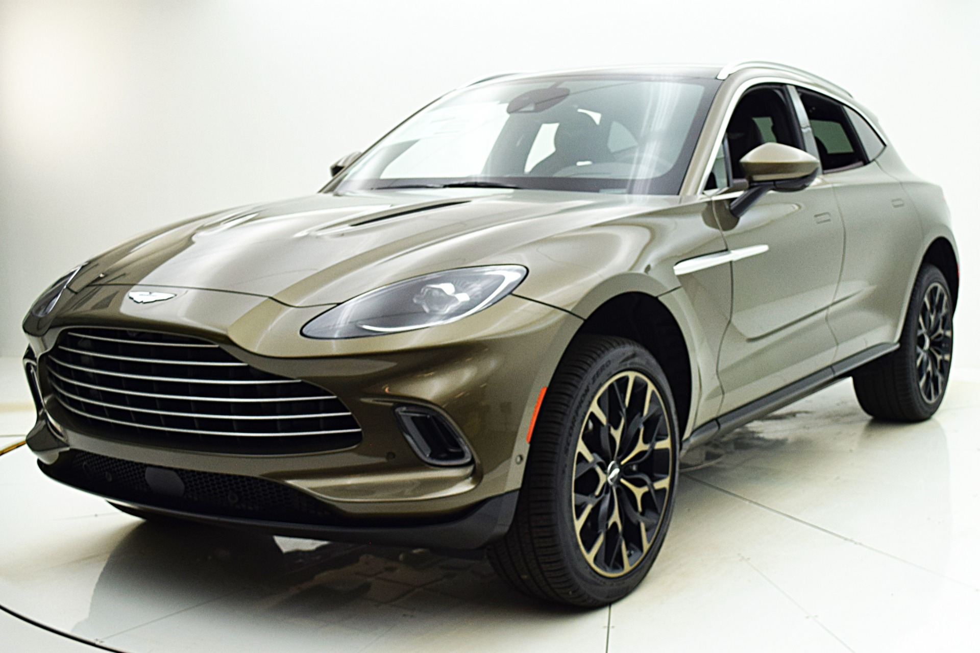 New 2021 Aston Martin DBX for sale Sold at Bentley Palmyra N.J. in Palmyra NJ 08065 2