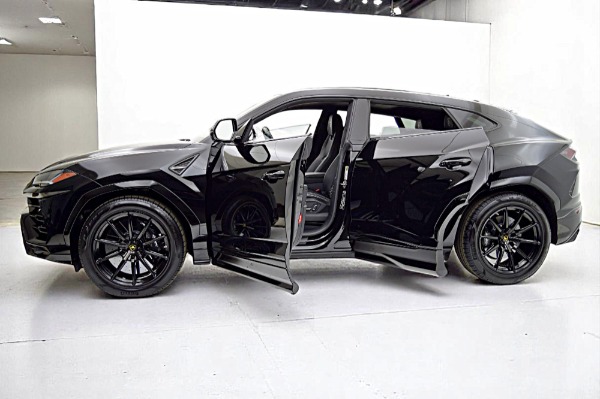 Used 2021 Lamborghini Urus /LEASE OPTIONS AVAILABLE for sale Sold at Bentley Palmyra N.J. in Palmyra NJ 08065 4
