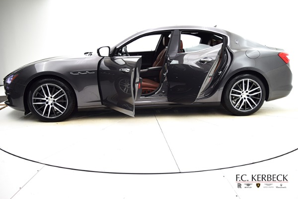 Used 2018 Maserati Ghibli S Q4 for sale $58,880 at Bentley Palmyra N.J. in Palmyra NJ 08065 4