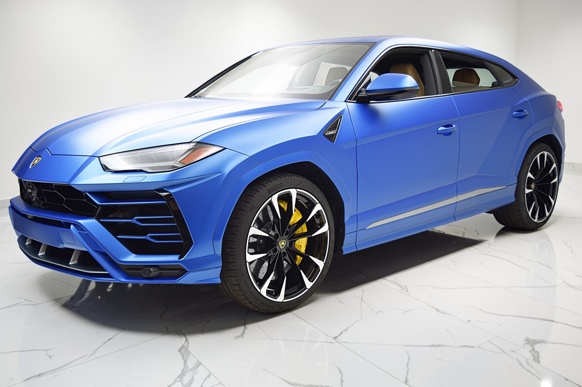 Used 2022 Lamborghini Urus / SELEZIONE PRE-OWNED CERTIFIED for sale $219,000 at Bentley Palmyra N.J. in Palmyra NJ 08065 2