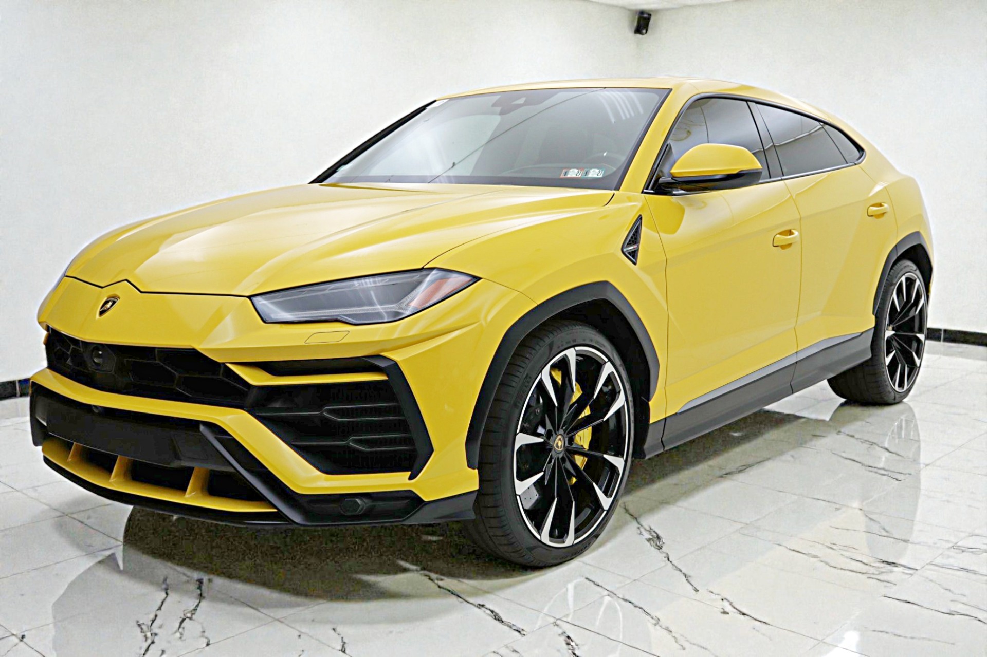 Used 2022 Lamborghini Urus /SELEZIONE PRE-OWNED CERTIFIED for sale $229,000 at Bentley Palmyra N.J. in Palmyra NJ 08065 2