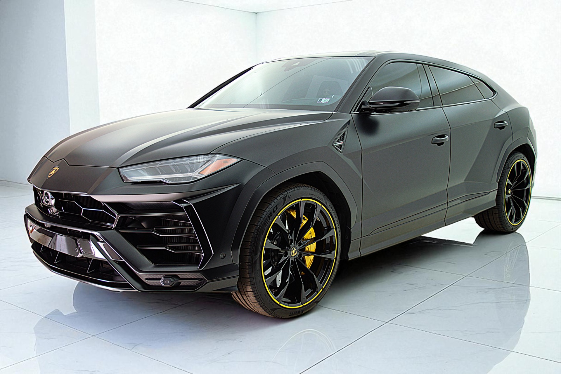 Used 2022 Lamborghini Urus /SELEZIONE PRE-OWNED CERTIFIED for sale $209,000 at Bentley Palmyra N.J. in Palmyra NJ 08065 2