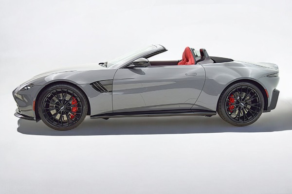 Used 2023 Aston Martin Vantage Roadster for sale $149,000 at Bentley Palmyra N.J. in Palmyra NJ 08065 3