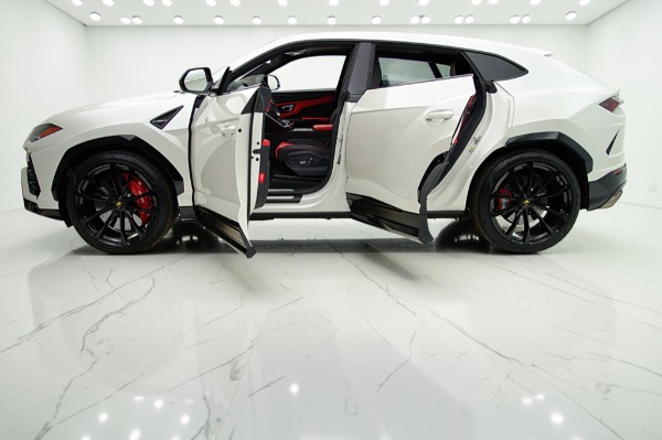 Used 2022 Lamborghini Urus SELEZIONE PRE-OWNED CERTIFIED for sale $229,000 at Bentley Palmyra N.J. in Palmyra NJ 08065 4