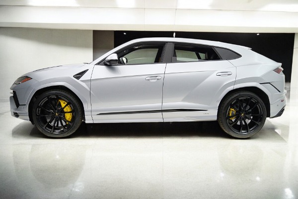 Used 2023 Lamborghini Urus S/SELEZIONE PRE-OWNED CERTIFIED for sale $245,000 at Bentley Palmyra N.J. in Palmyra NJ 08065 3