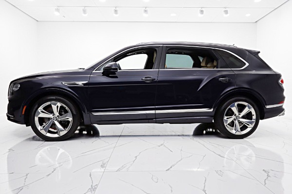 Used 2023 Bentley Bentayga EWB V8 for sale $165,000 at Bentley Palmyra N.J. in Palmyra NJ 08065 3