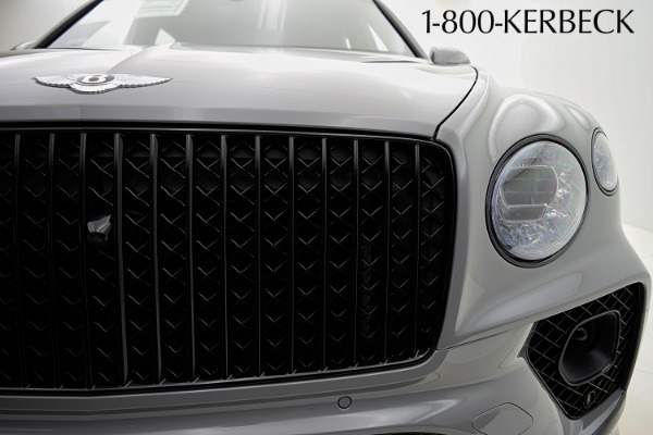 New 2023 Bentley Bentayga EWB V8 for sale $273,165 at Bentley Palmyra N.J. in Palmyra NJ 08065 3