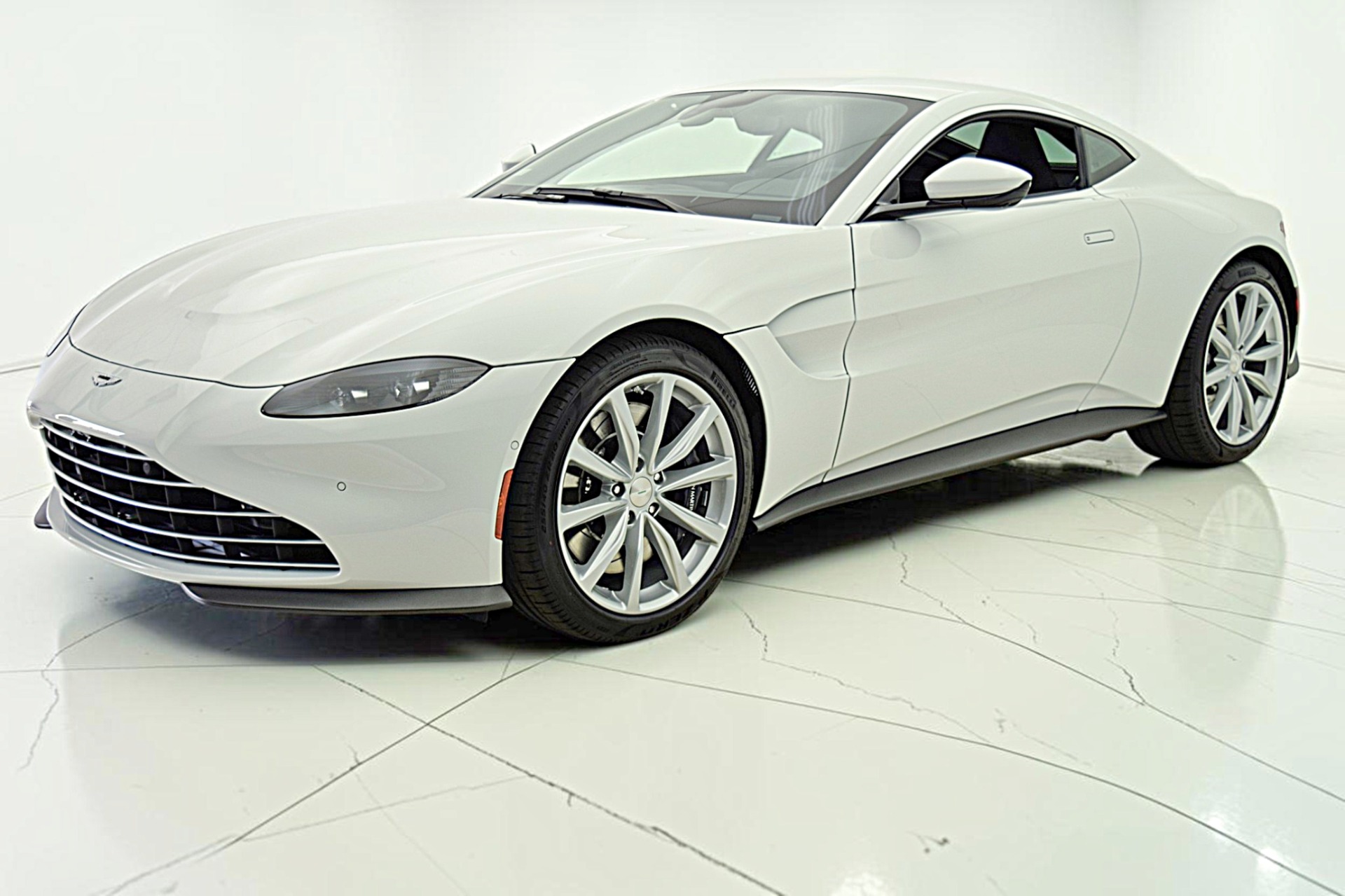 Used 2023 Aston Martin Vantage Coupe for sale $139,000 at Bentley Palmyra N.J. in Palmyra NJ 08065 2
