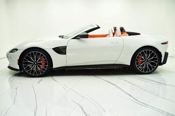 Used 2023 Aston Martin Vantage Roadster for sale $169,000 at Bentley Palmyra N.J. in Palmyra NJ 08065 3