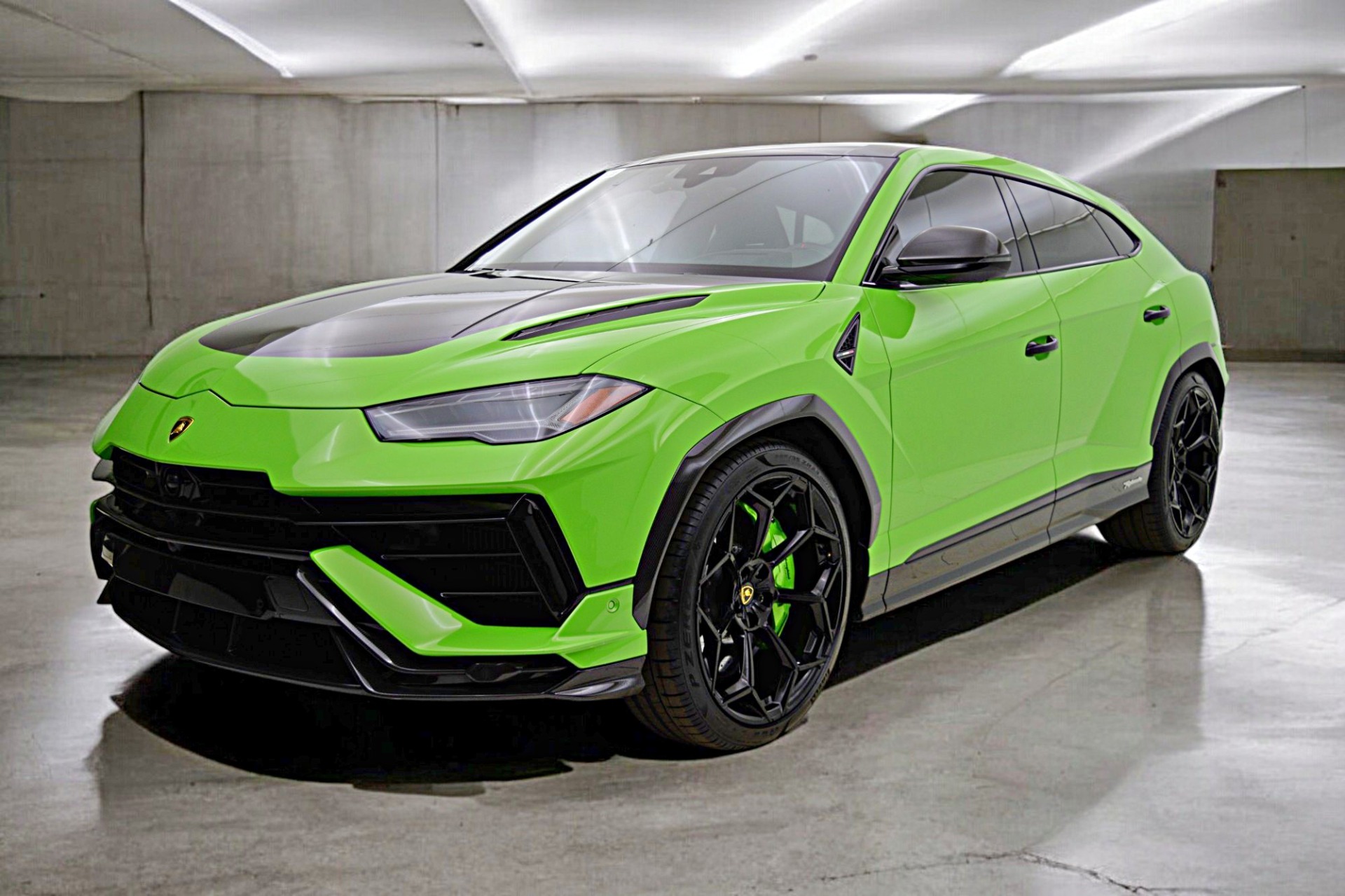 Used 2024 Lamborghini Urus Performante/SELEZIONE PRE-OWNED CERTIFIED for sale $319,000 at Bentley Palmyra N.J. in Palmyra NJ 08065 2