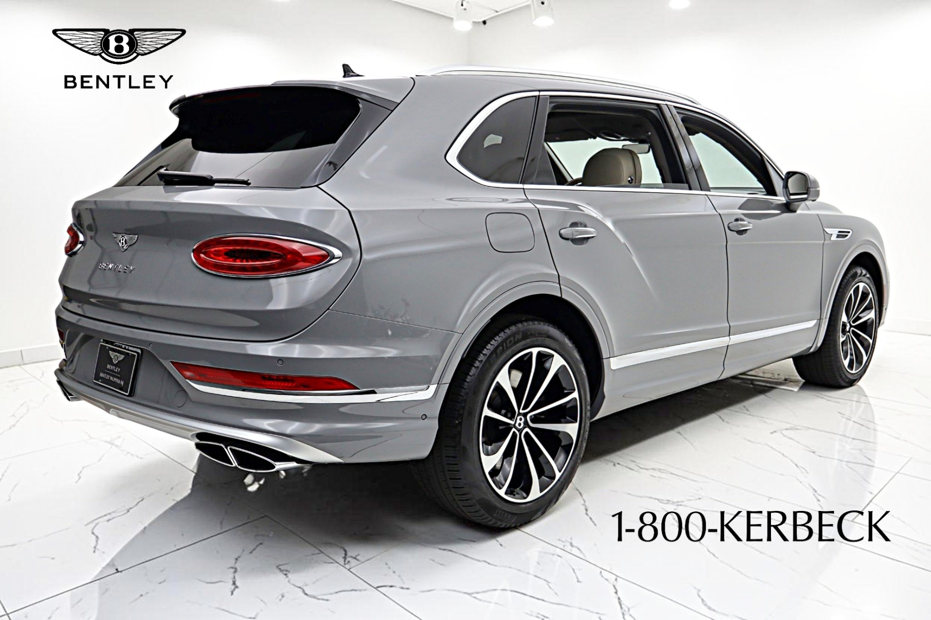 2024 Bentley Bentayga - Photo 11