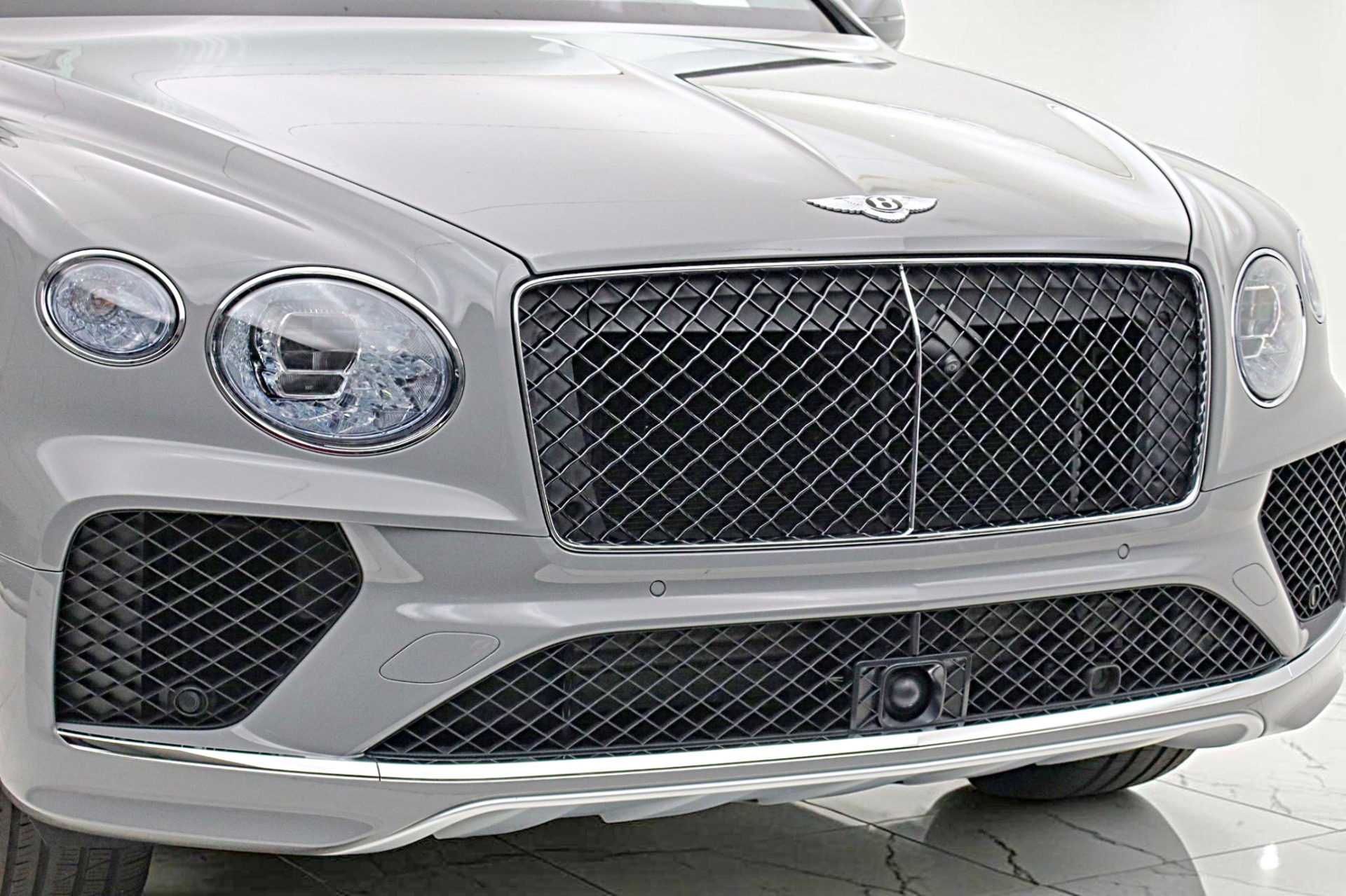 2024 Bentley Bentayga - Photo 20
