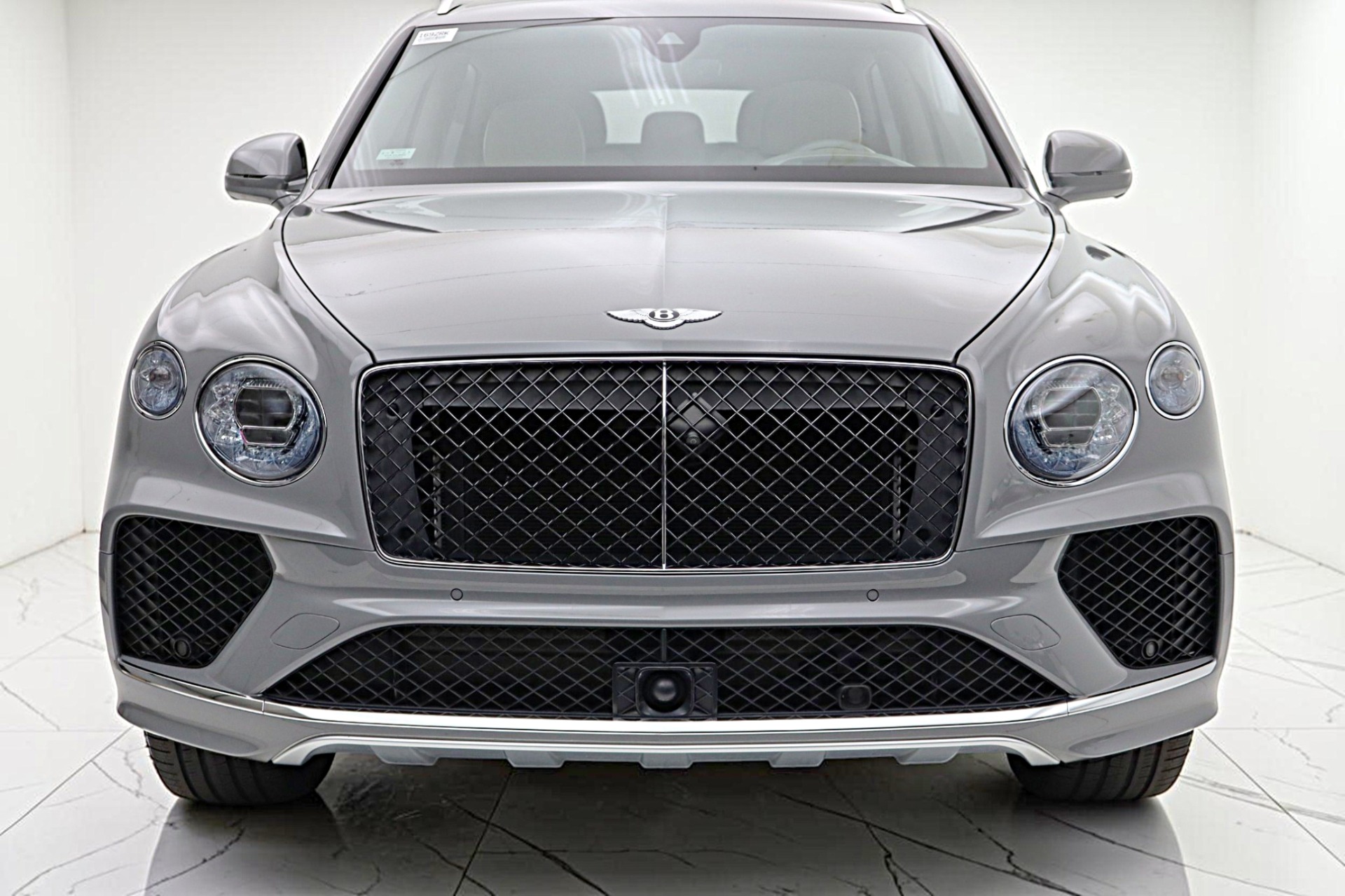 2024 Bentley Bentayga - Photo 21