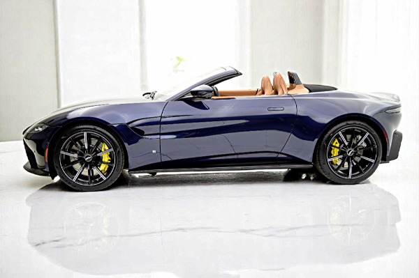 Used 2021 Aston Martin Vantage Roadster for sale Sold at Bentley Palmyra N.J. in Palmyra NJ 08065 3
