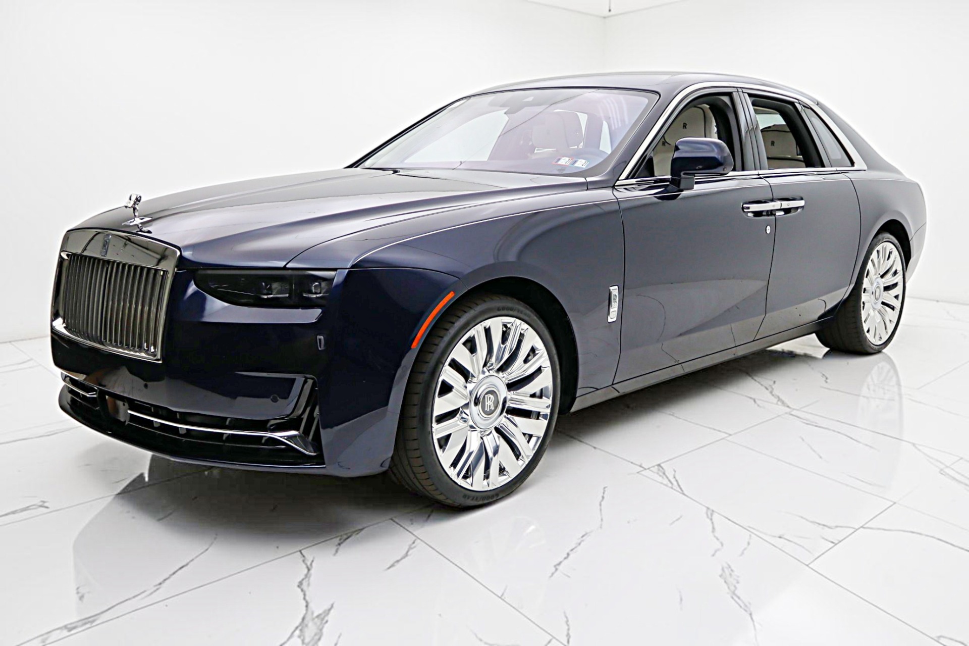 Used 2025 Rolls-Royce Ghost /LEASE OPTIONS AVAILABLE for sale $359,000 at Bentley Palmyra N.J. in Palmyra NJ 08065 2