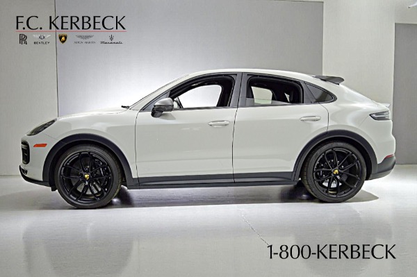 Used 2022 Porsche Cayenne Turbo GT for sale $139,000 at Bentley Palmyra N.J. in Palmyra NJ 08065 3
