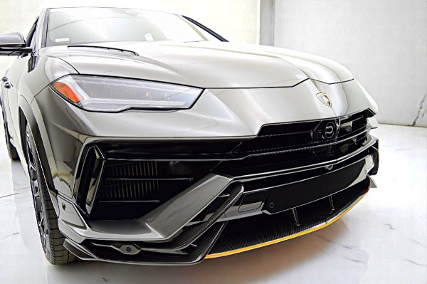 Used 2023 Lamborghini Urus Performante/SELEZIONE PRE-OWNED CERTIFIED for sale $285,000 at Bentley Palmyra N.J. in Palmyra NJ 08065 4