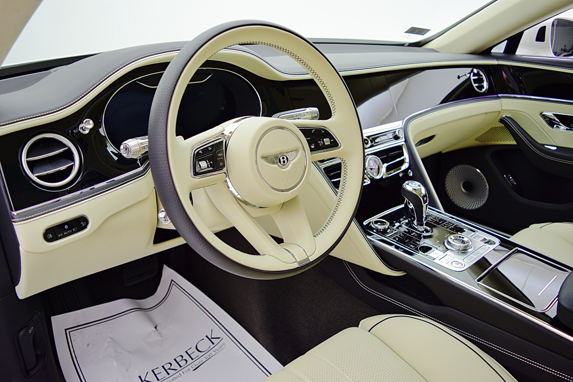 2024 Bentley Flying Spur S - Photo 24