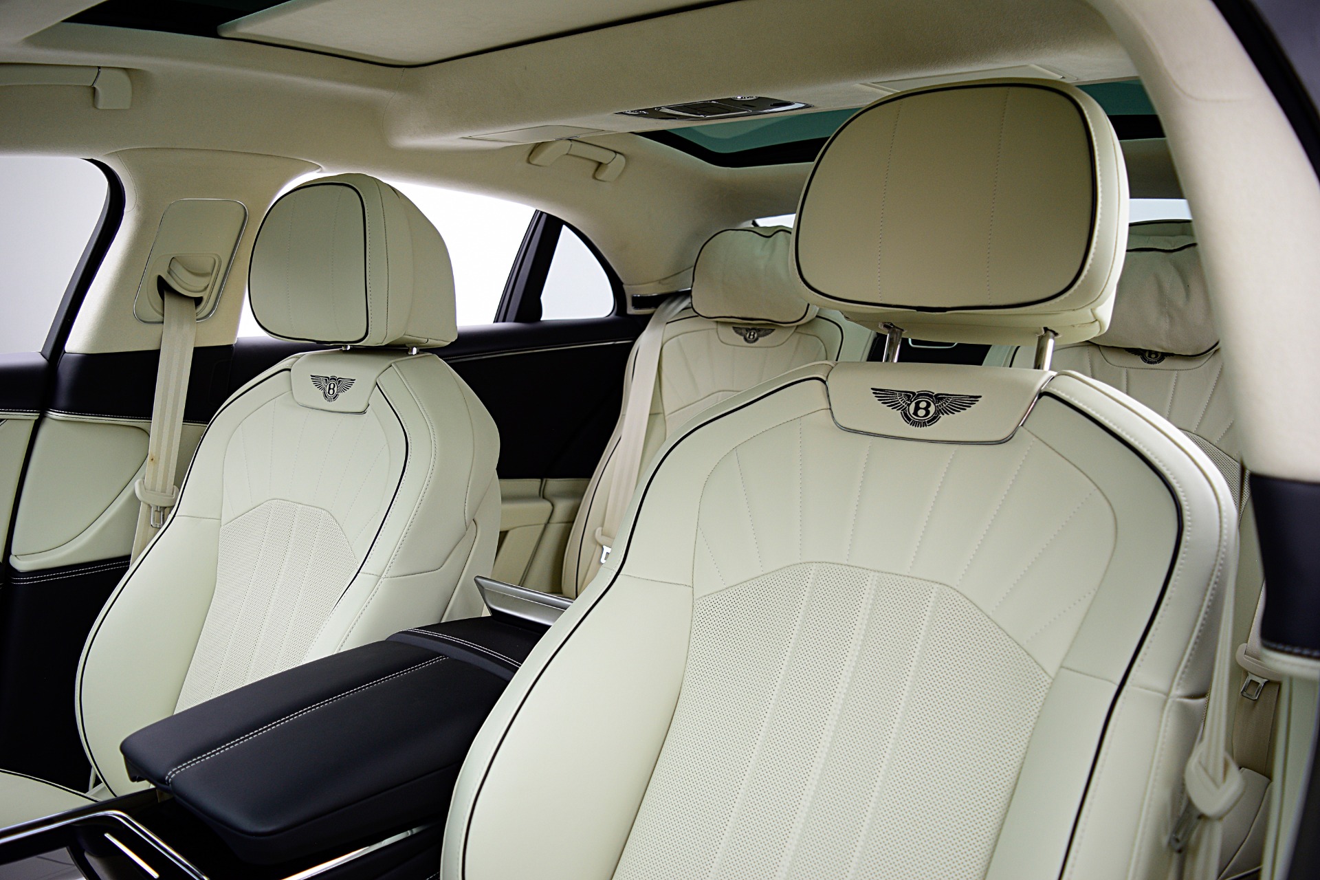 2024 Bentley Flying Spur S - Photo 27