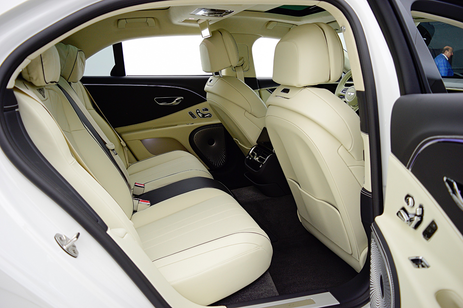 2024 Bentley Flying Spur S - Photo 35