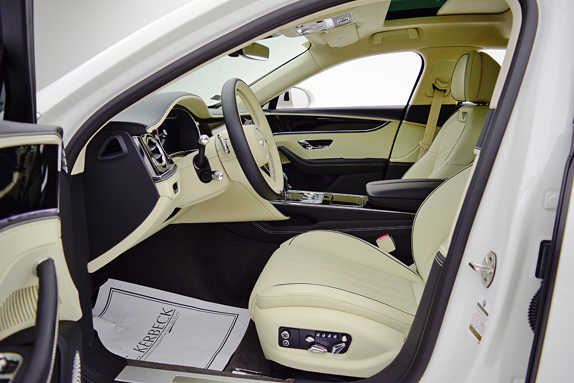 2024 Bentley Flying Spur S - Photo 36