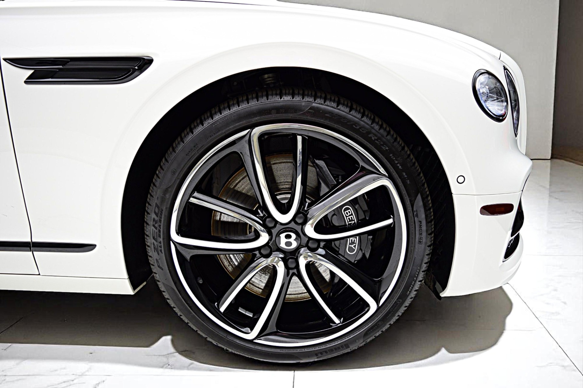 2024 Bentley Flying Spur S - Photo 44