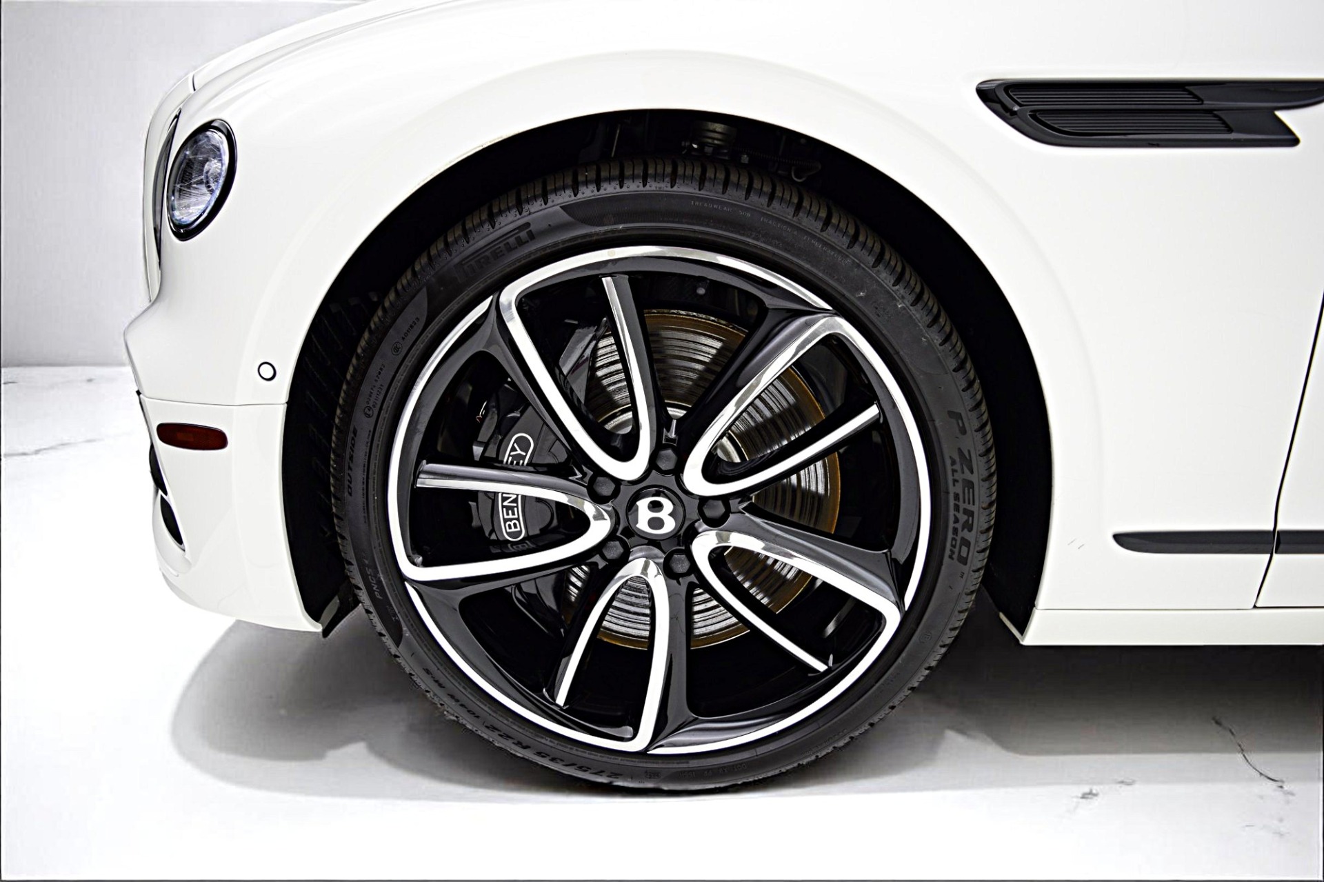 2024 Bentley Flying Spur S - Photo 45