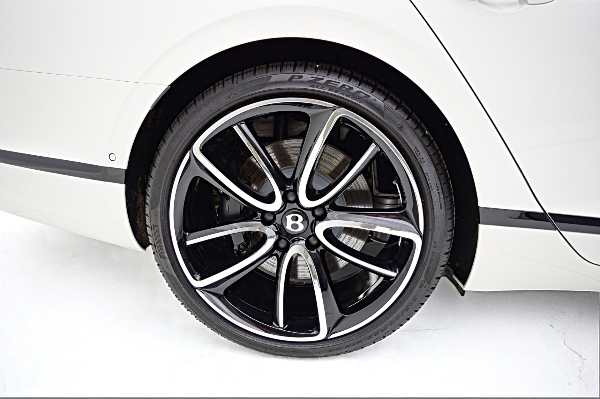 2024 Bentley Flying Spur S - Photo 47