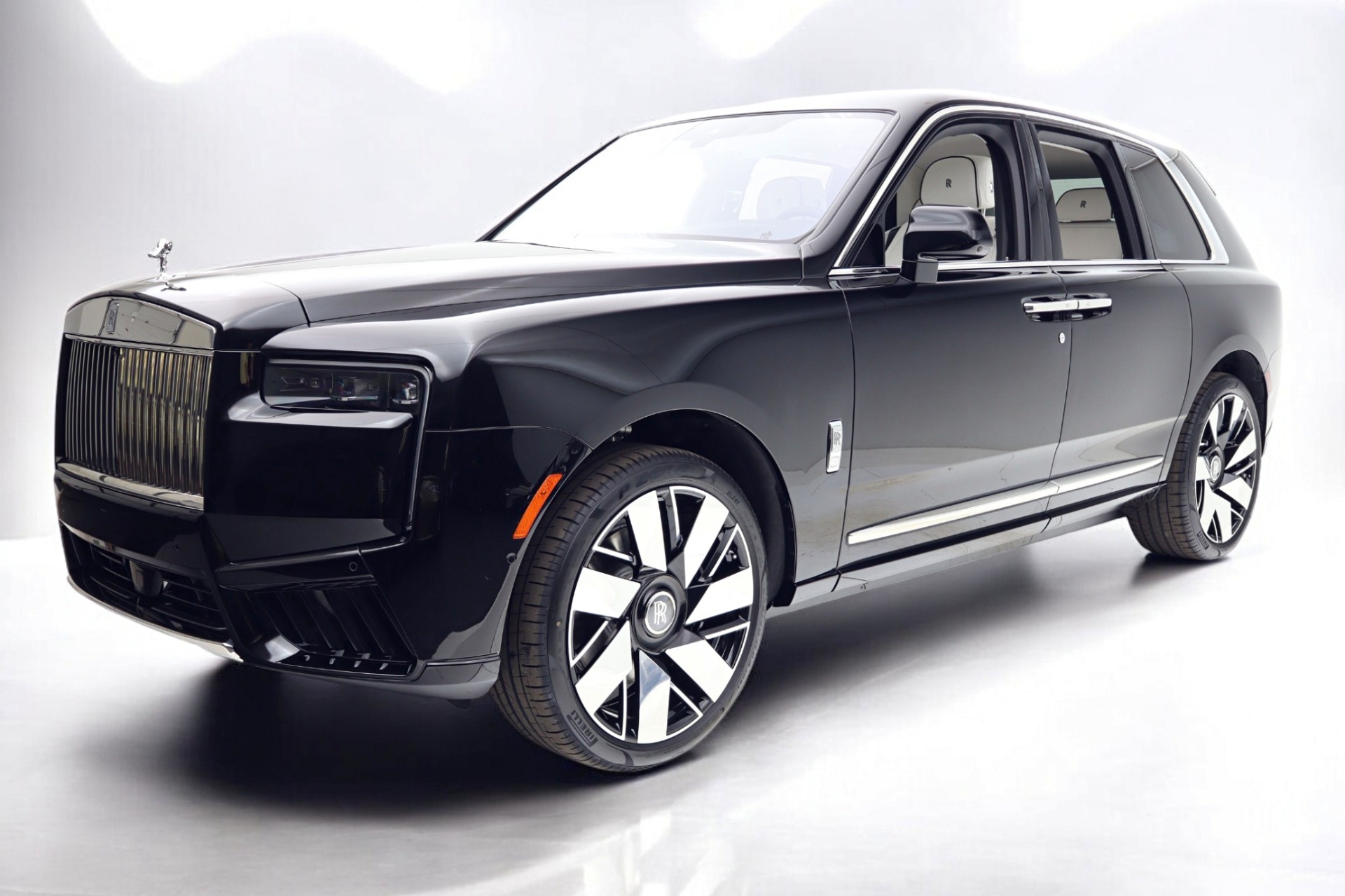 New 2026 Rolls-Royce Cullinan for sale $490,850 at Bentley Palmyra N.J. in Palmyra NJ 08065 2