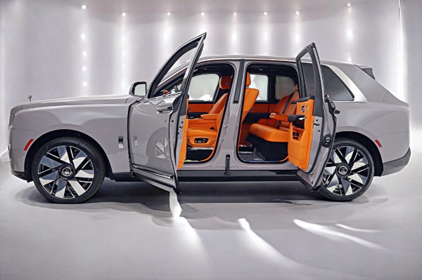 New 2026 Rolls-Royce Cullinan for sale $486,950 at Bentley Palmyra N.J. in Palmyra NJ 08065 4