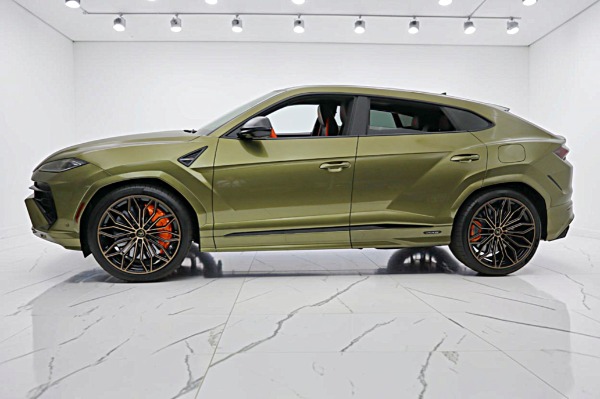 Used 2026 Lamborghini URUS SE for sale $309,000 at Bentley Palmyra N.J. in Palmyra NJ 08065 3