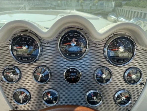 Used 2019 Chris-Craft Launch 30 for sale $130,000 at Bentley Palmyra N.J. in Palmyra NJ 08065 4