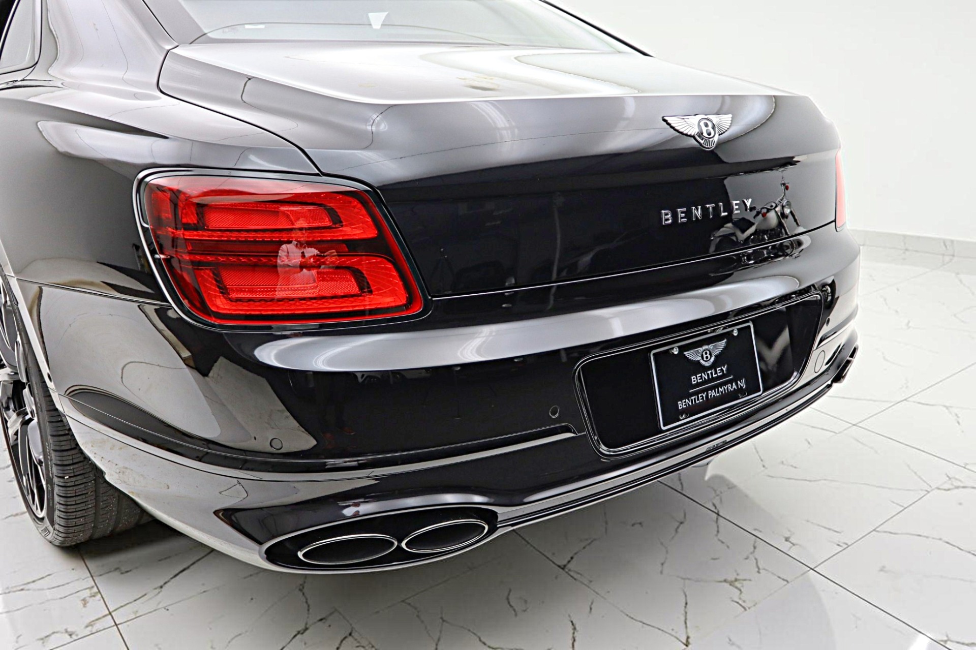 2023 Bentley Flying Spur S - Photo 13