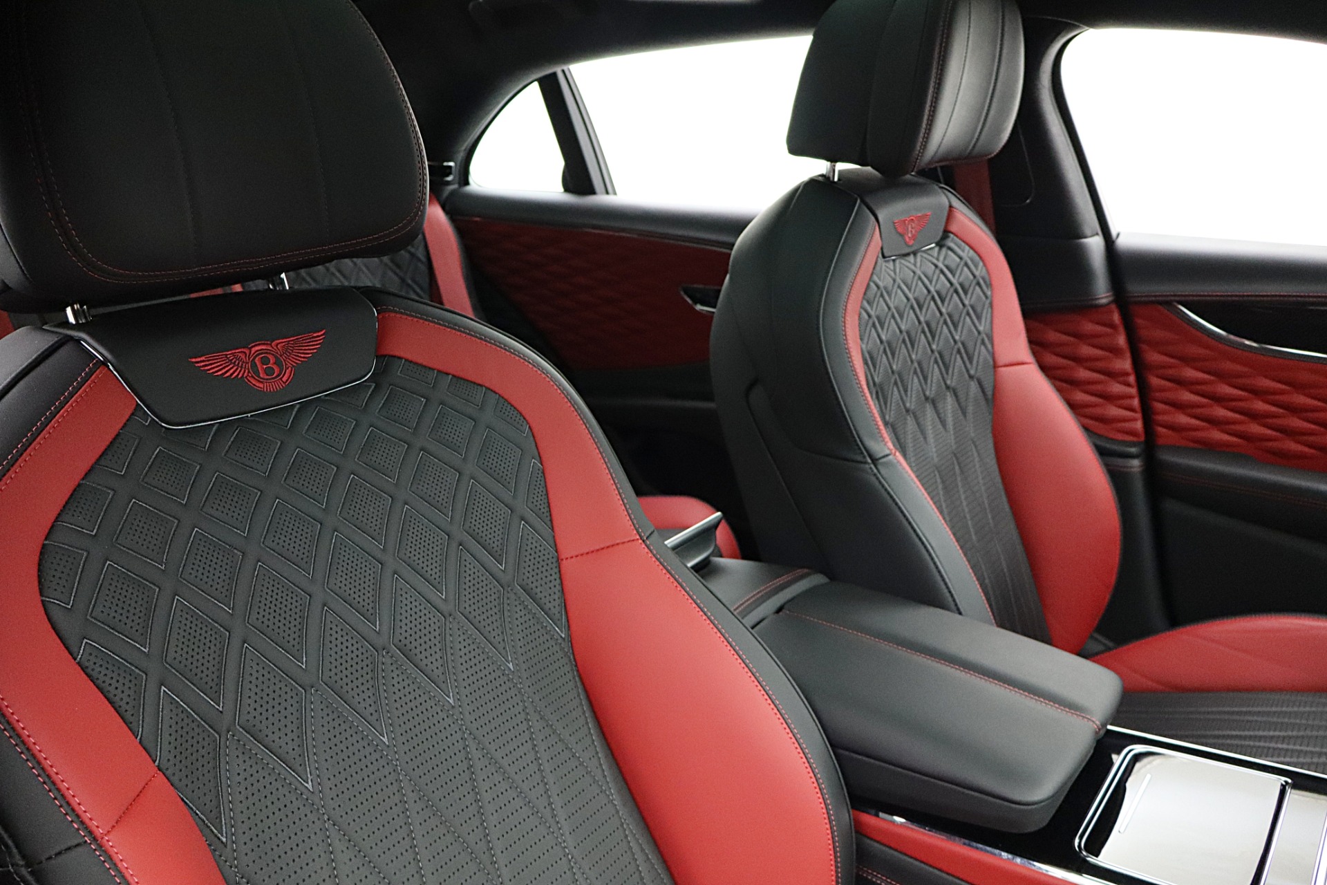 2023 Bentley Flying Spur S - Photo 37