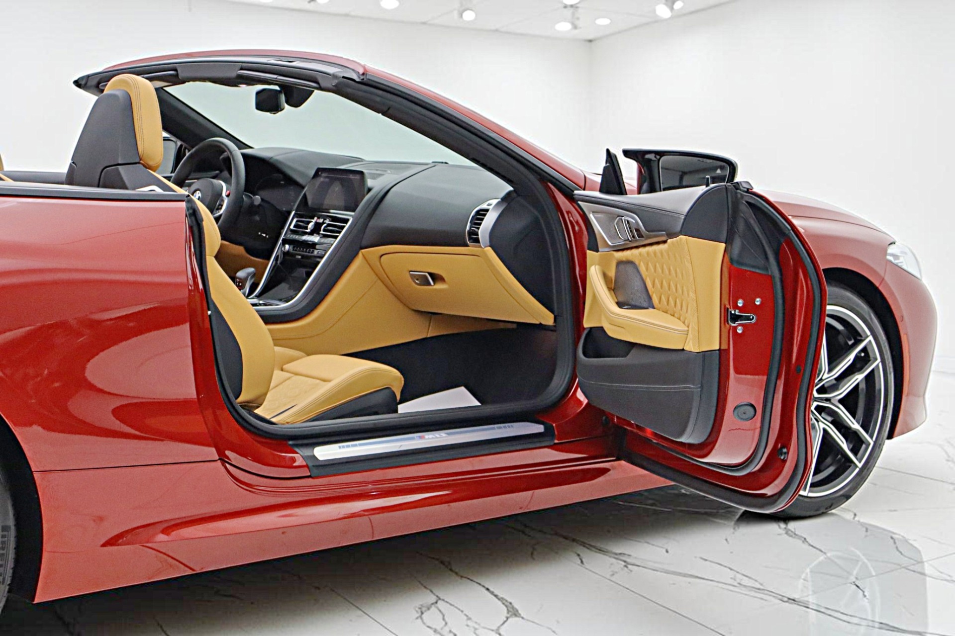 2020 BMW M8 Convertible Base - Photo 12