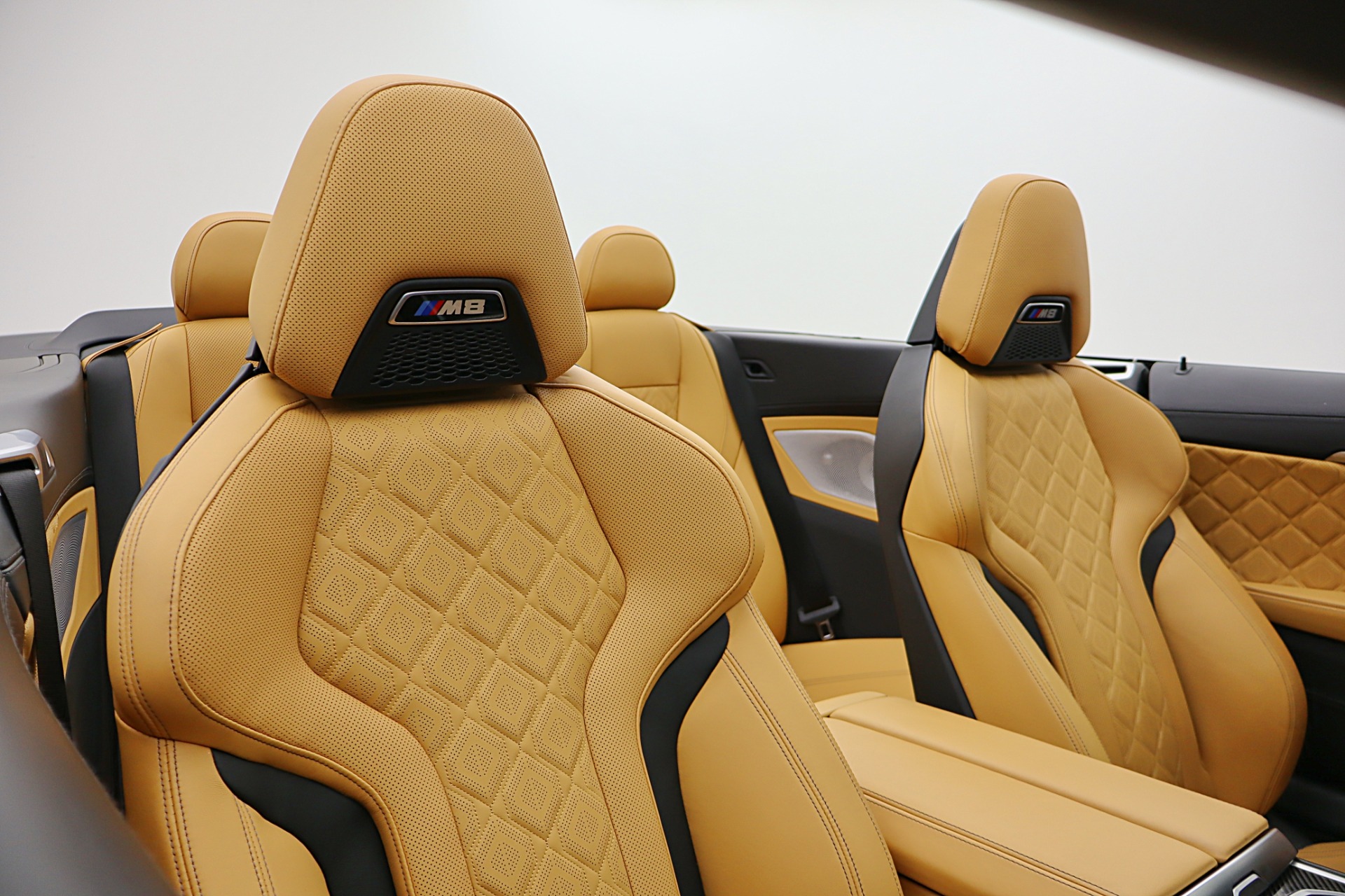 2020 BMW M8 Convertible Base - Photo 33