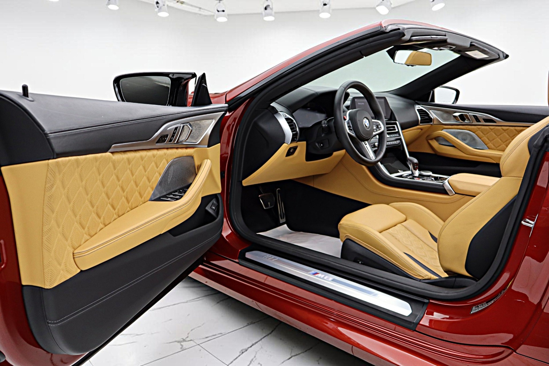 2020 BMW M8 Convertible Base - Photo 42