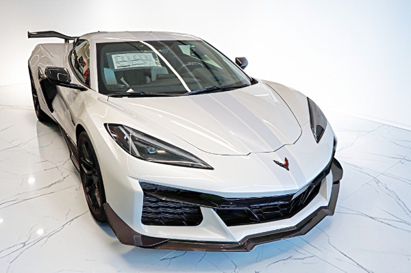 Used 2023 Chevrolet Corvette Z06 Convertible 3LZ 70th Anniversary for sale $155,000 at Bentley Palmyra N.J. in Palmyra NJ 08065 4