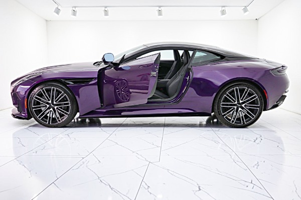 Used 2024 Aston Martin DB12 Coupe/LEASE OPTIONS AVAILABLE for sale $239,000 at Bentley Palmyra N.J. in Palmyra NJ 08065 4